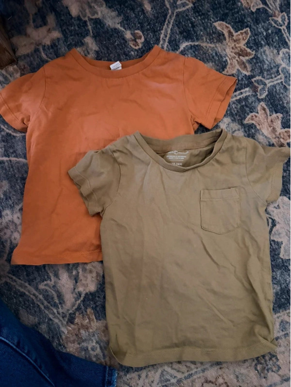 Colored organics set of 2 tshirts